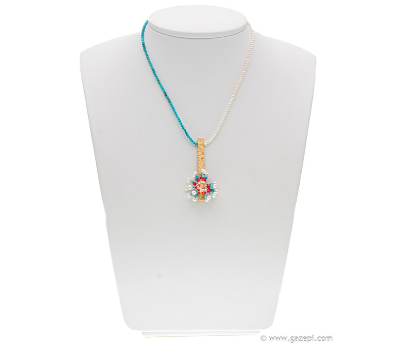 Handcrafted necklace in gold plated silver 925 with white pearls, turquoise & corals.