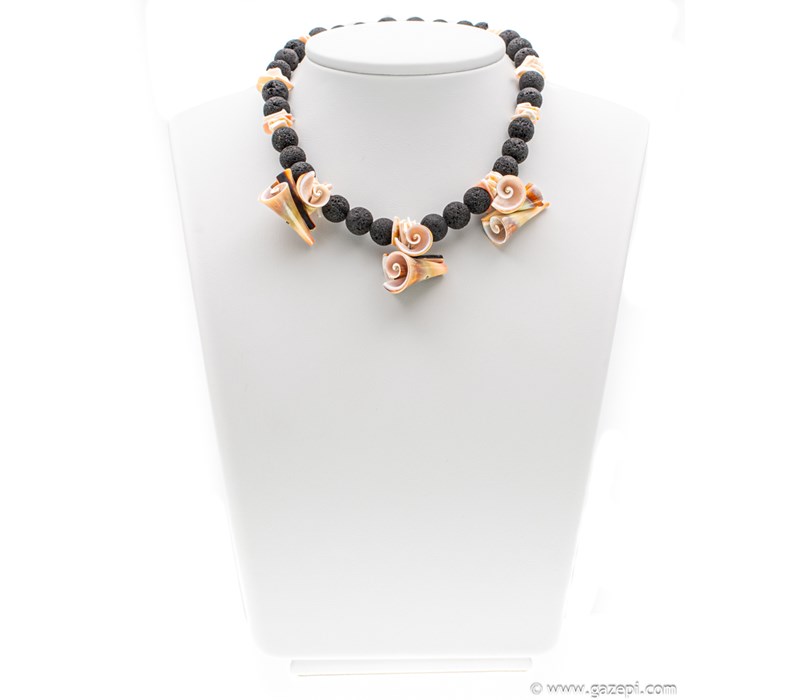 Handcrafted necklace in silver 925 with lava & natural shells.