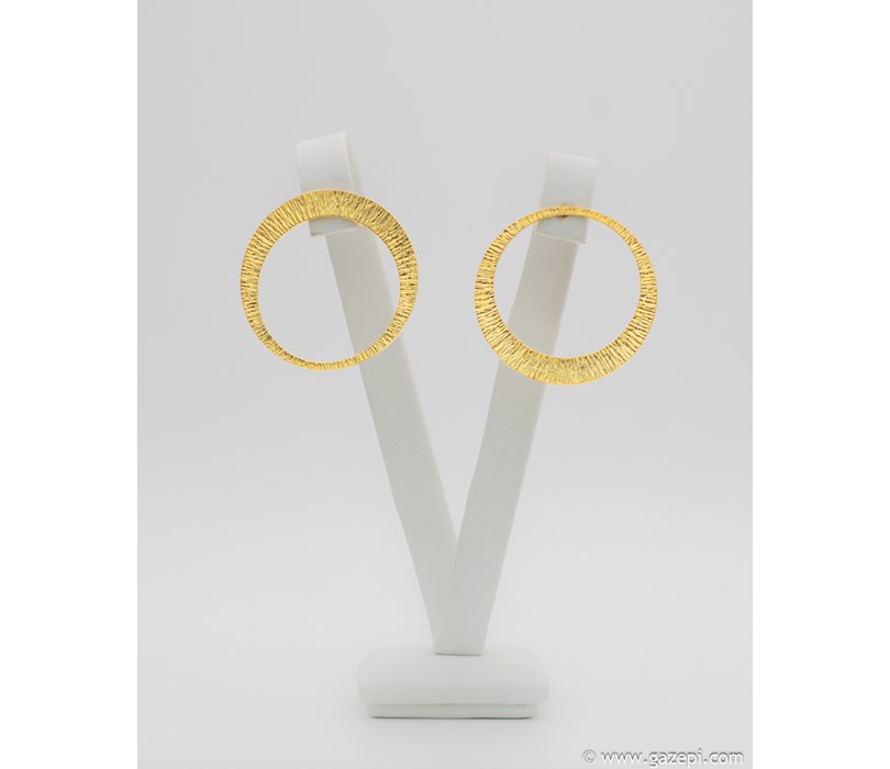 Handcrafted hoop earrings in silver 925 gold plated.